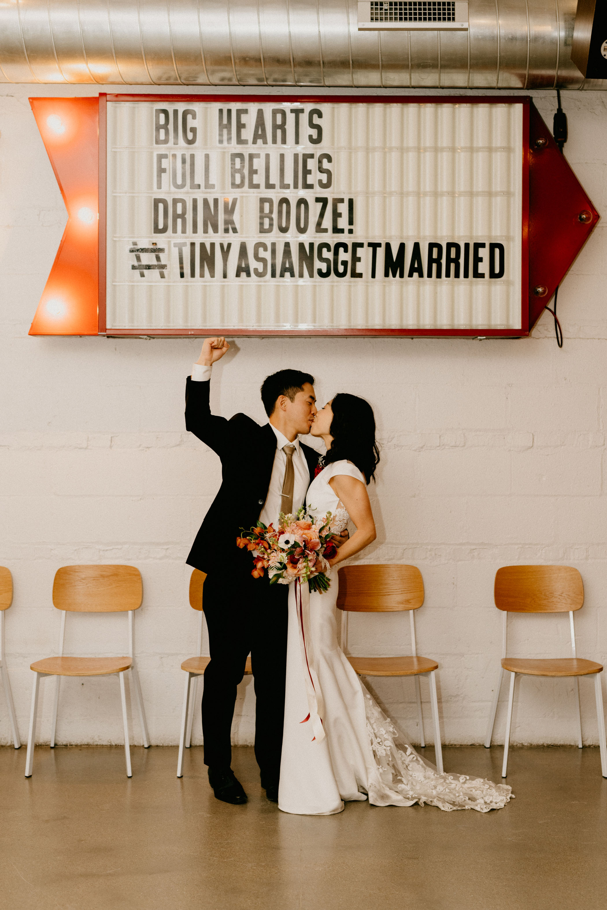 Fried Chicken and Good Vibes Took Center Stage at This Fun-Loving Wedding in Chicago