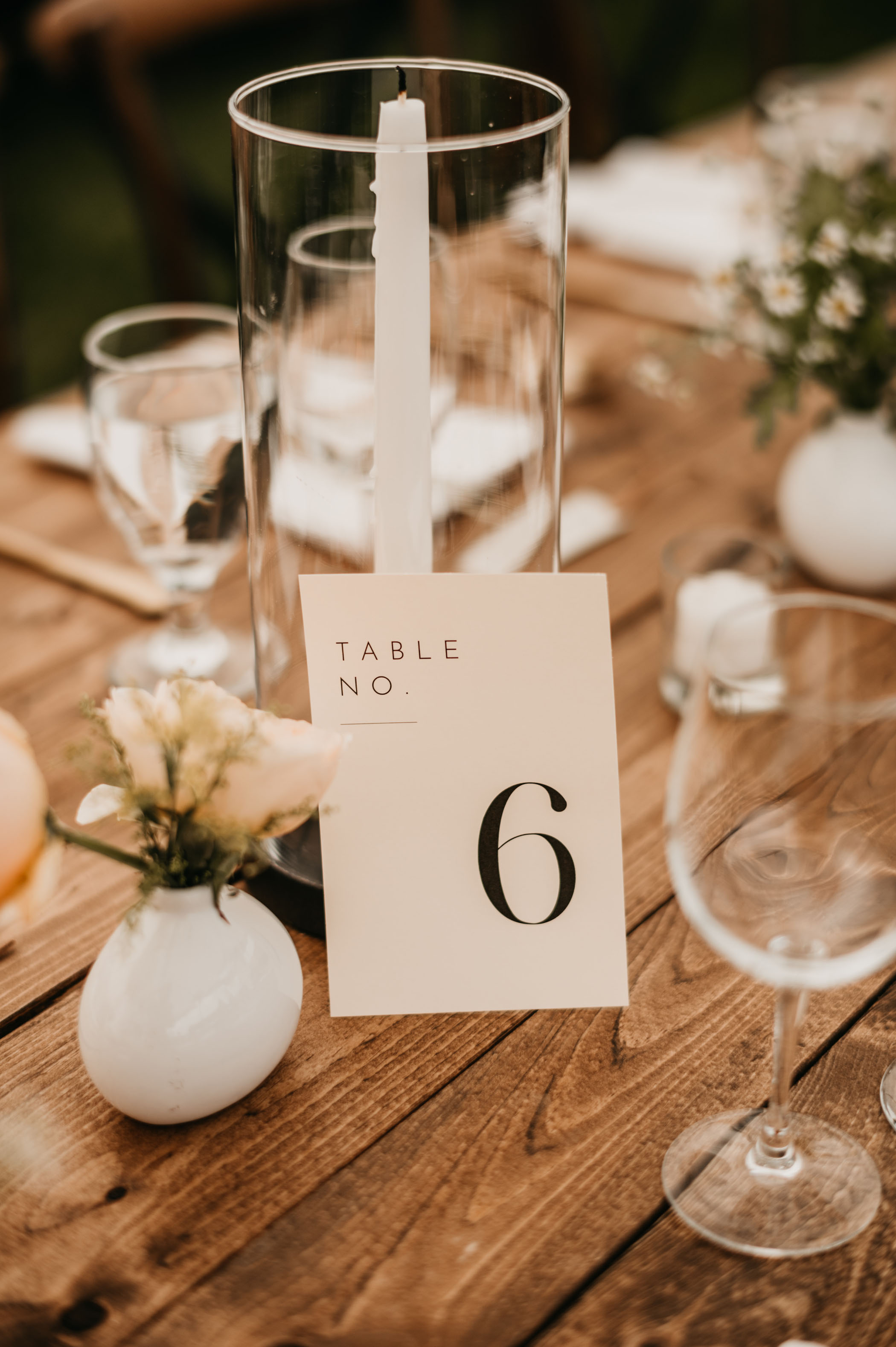 modern minimal table number