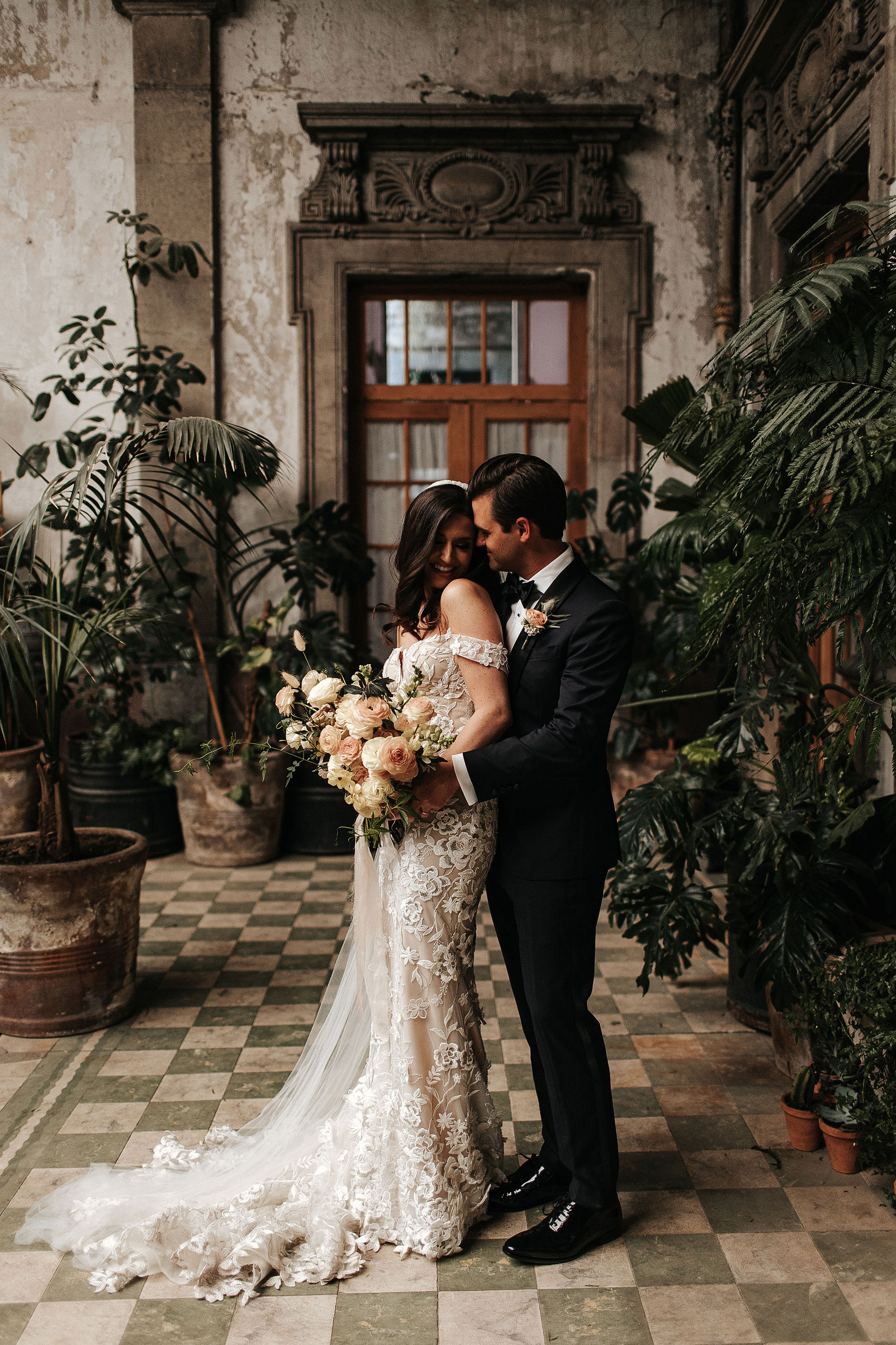 Sultry and Romantic Mexico City Wedding