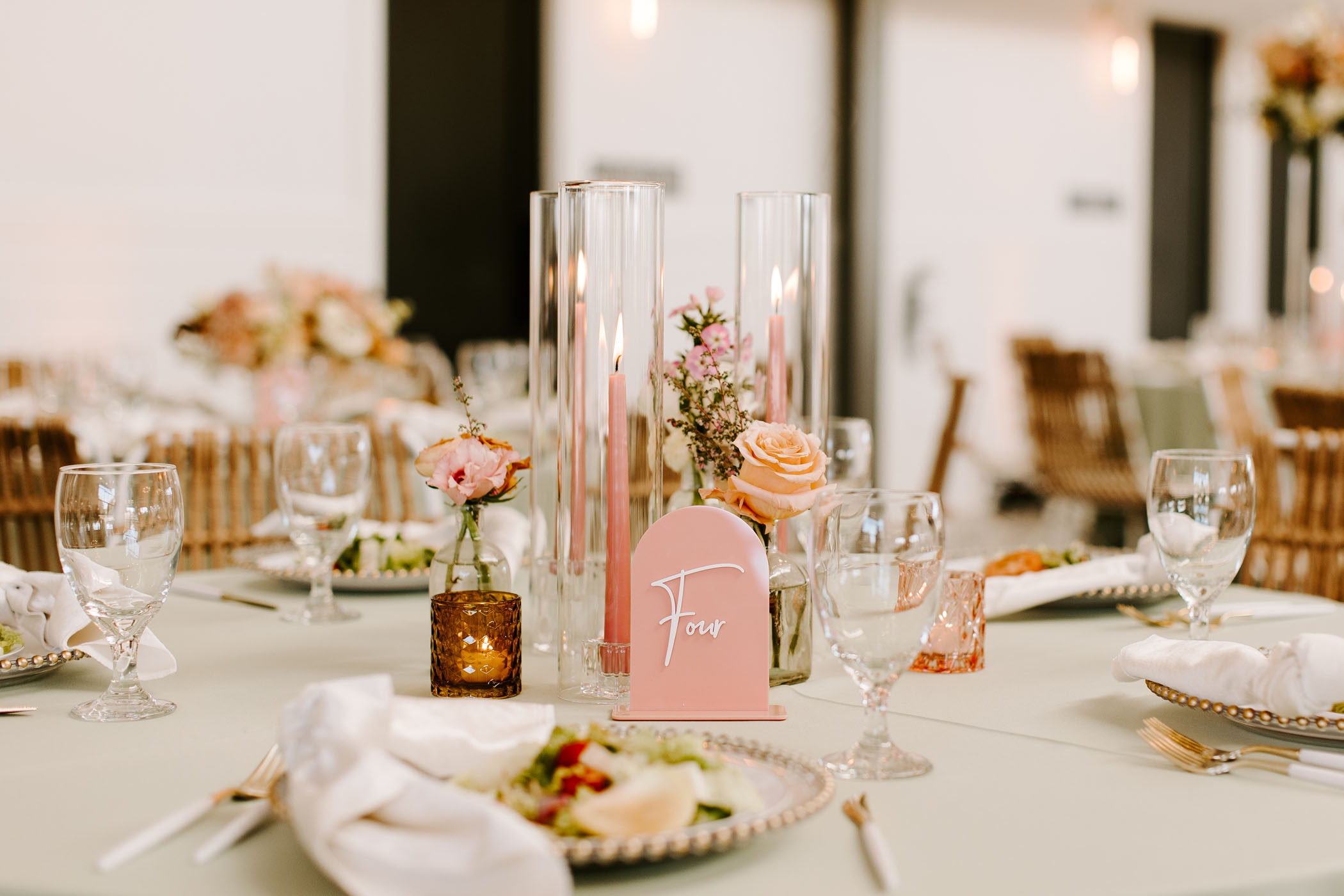 Modern Pastel Wedding Maes Ridge Table Center Decor