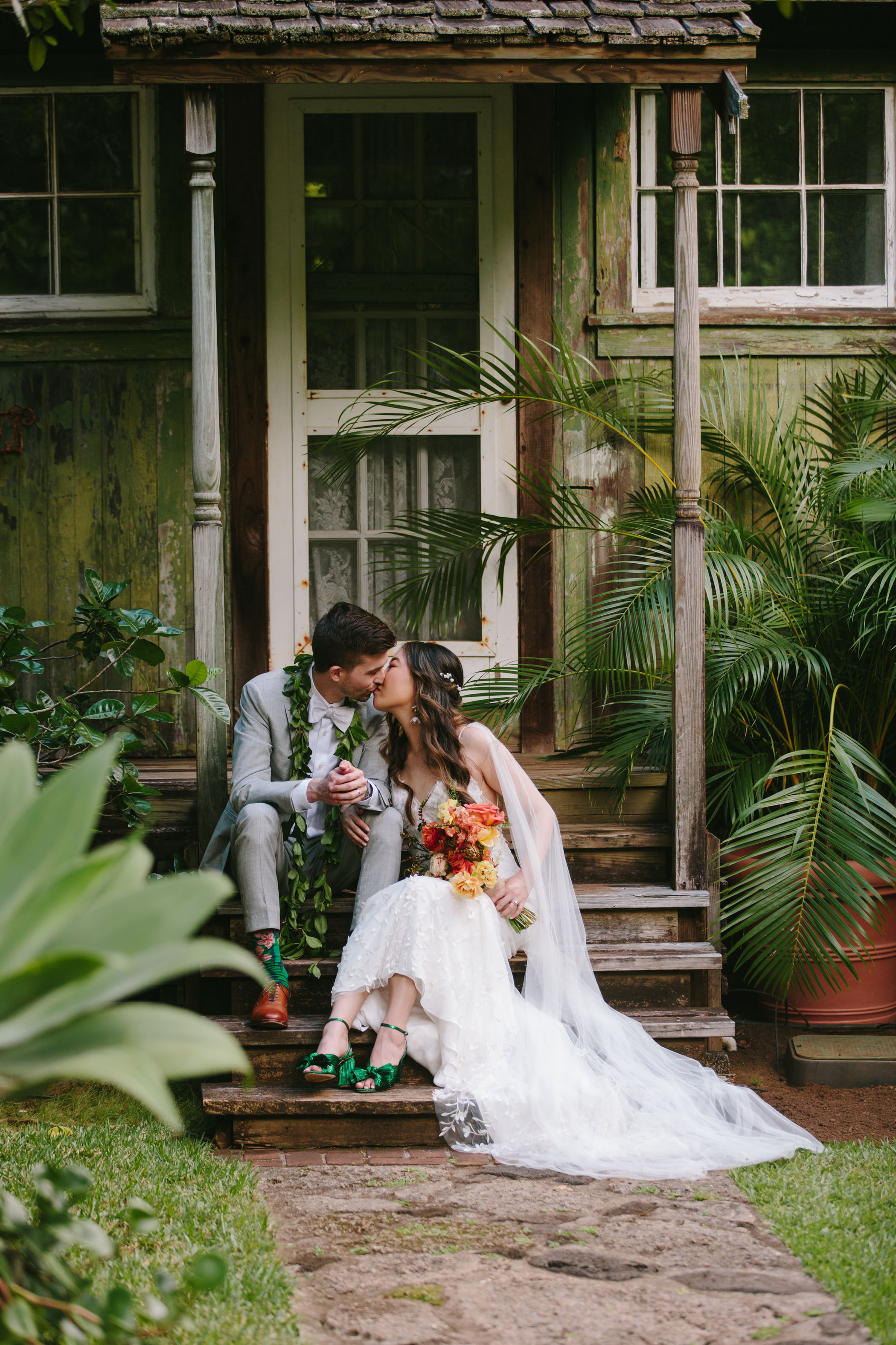 Modern Minimal Wedding in Maui Hawaii