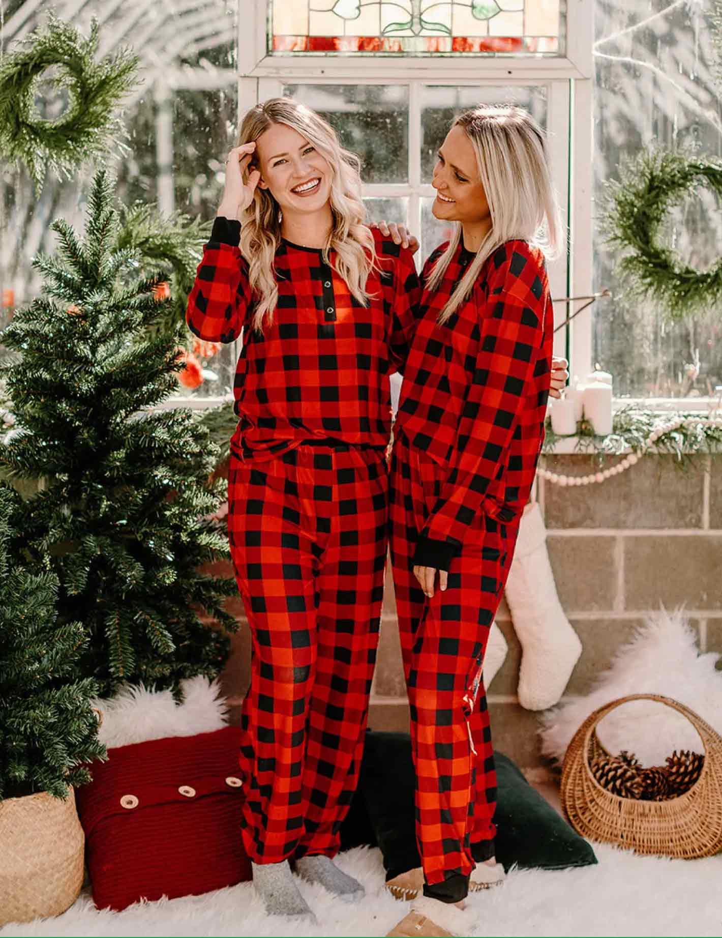 19 Cute Matching Christmas Pajamas for Couples Christmas Pjs For Couples