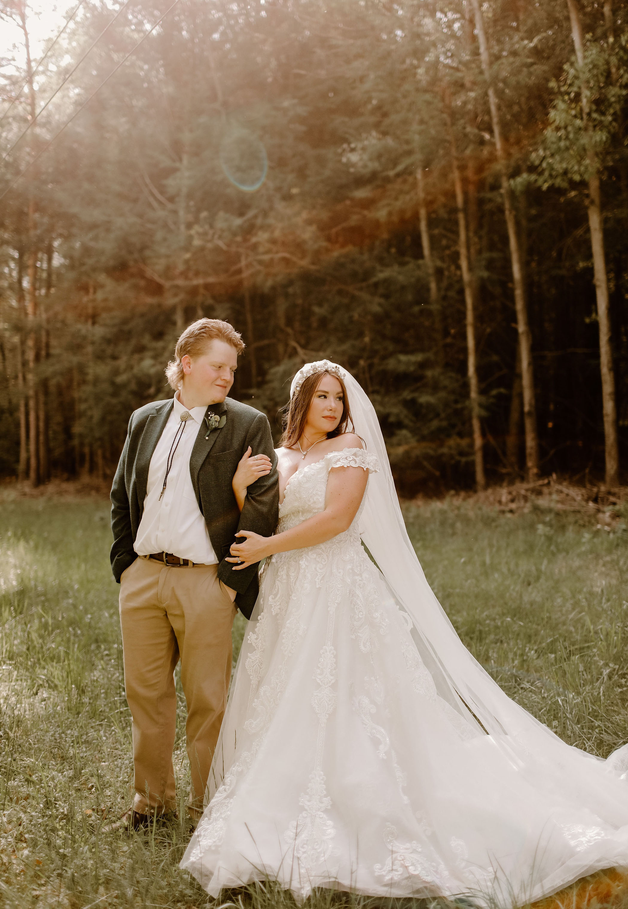 70s Inspired DIY Wedding in Central Pennsylvania Mountain Hideaway
