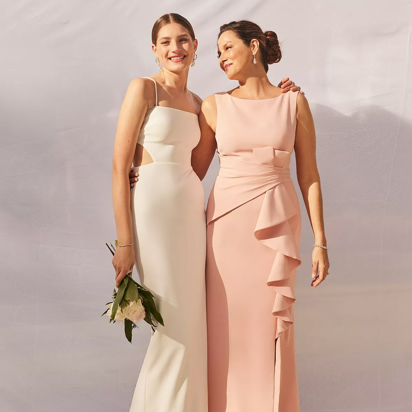 29 Best Mother of the Bride Dresses That Are Not Frumpy