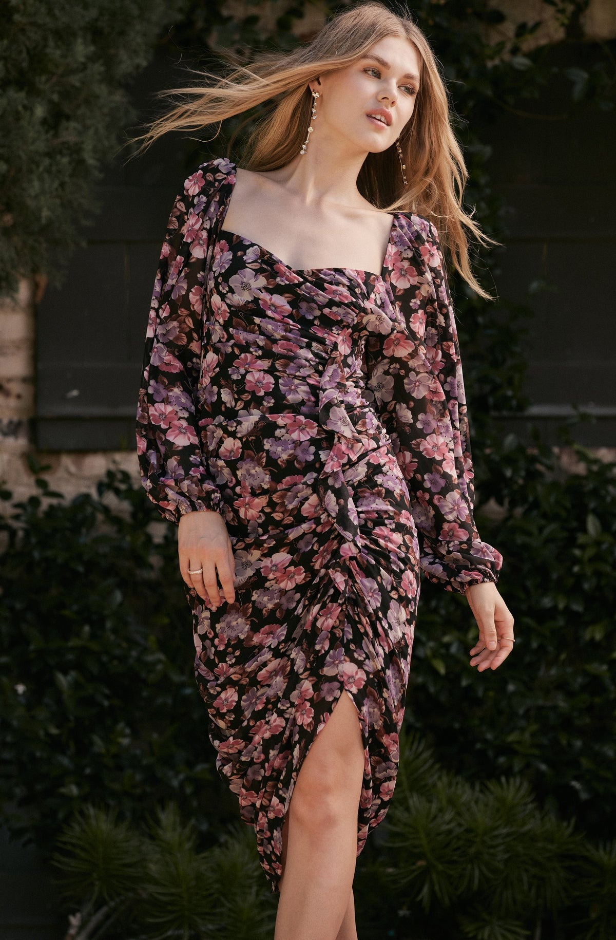 37 Best Fall Wedding Guest Dresses - What To Wear in 2024