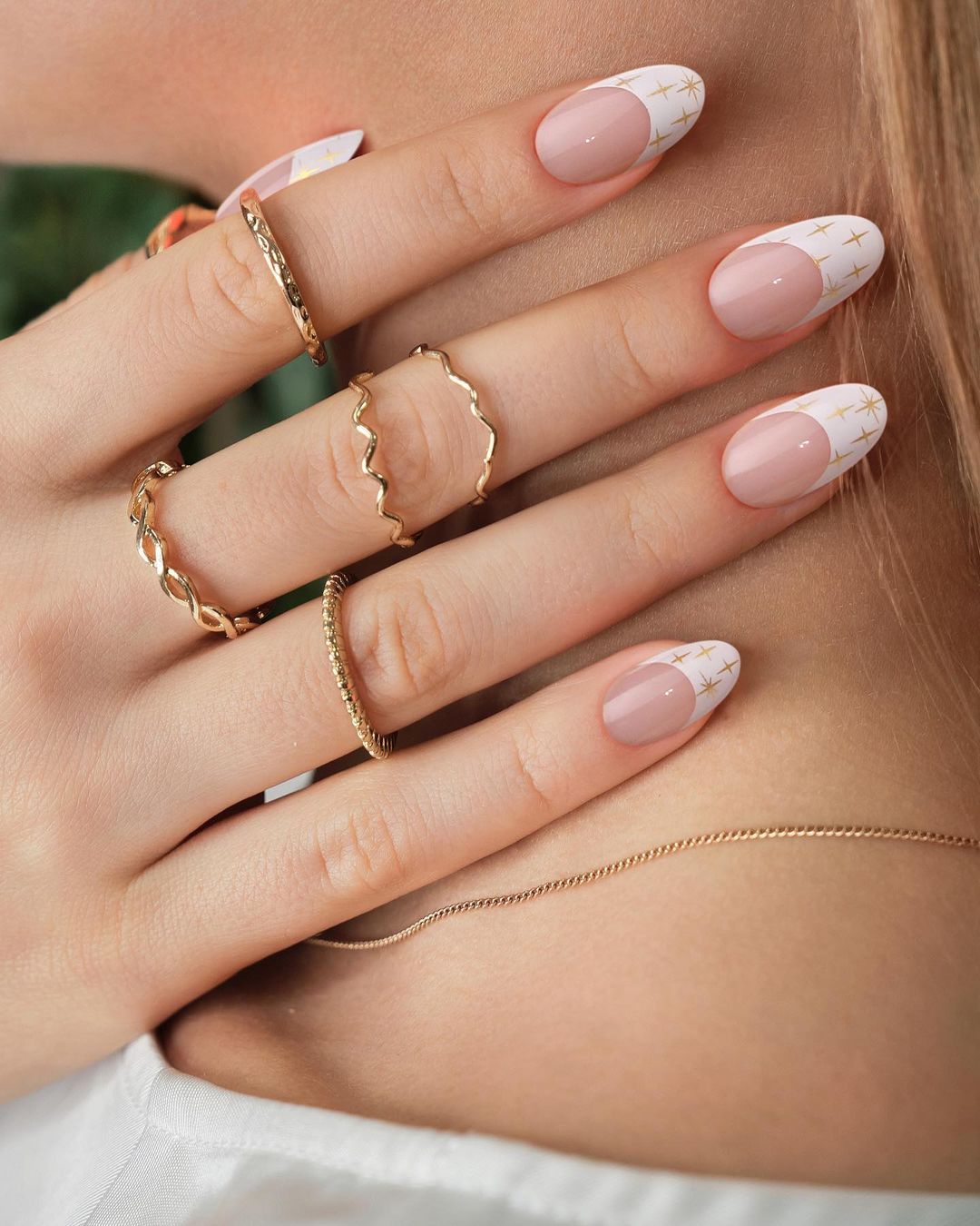 25 Best Press On Nails in 2024 Stick On + Fake Nail Guide Wedding