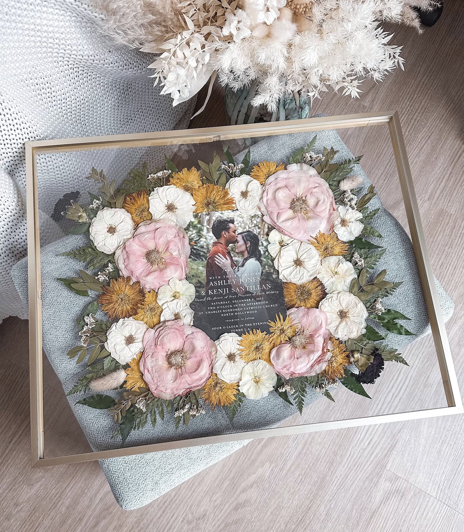 perserve wedding bouquet into artwork eco-friendly wedding ideas