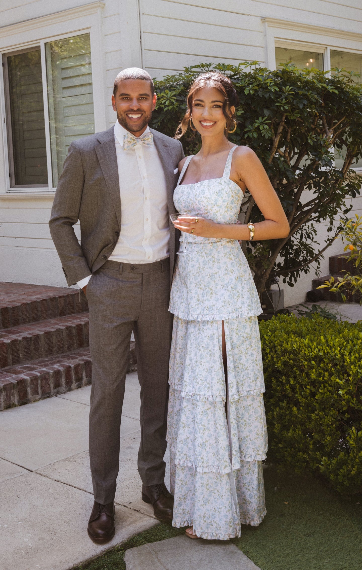 what does a woman wear to black tie optional wedding
