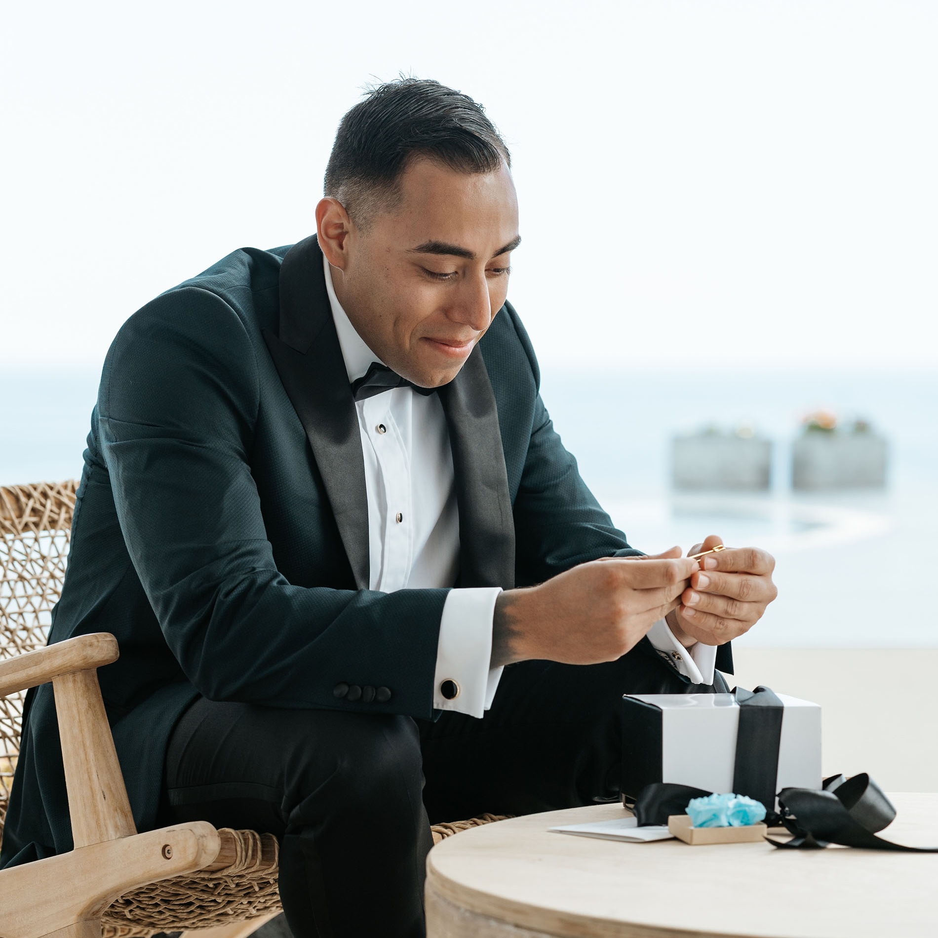 35 Best Groom Gift Ideas to Give Your Husband on the Wedding Day