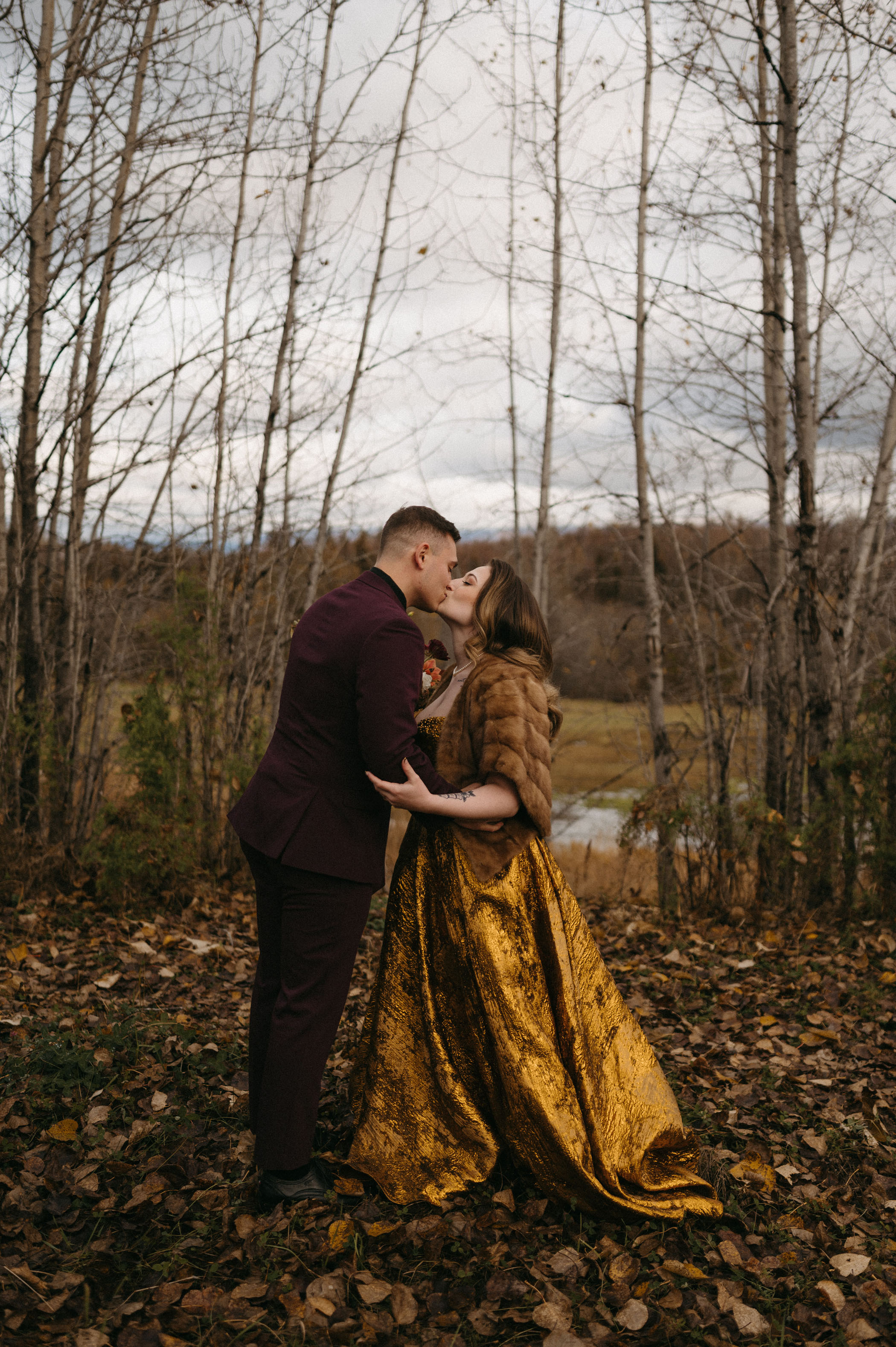 The Bride Wore Gold for This “Hauntingly Beautiful” Friday the 13th The Bride Wore Gold for This “Hauntingly Beautiful” Friday the 13th