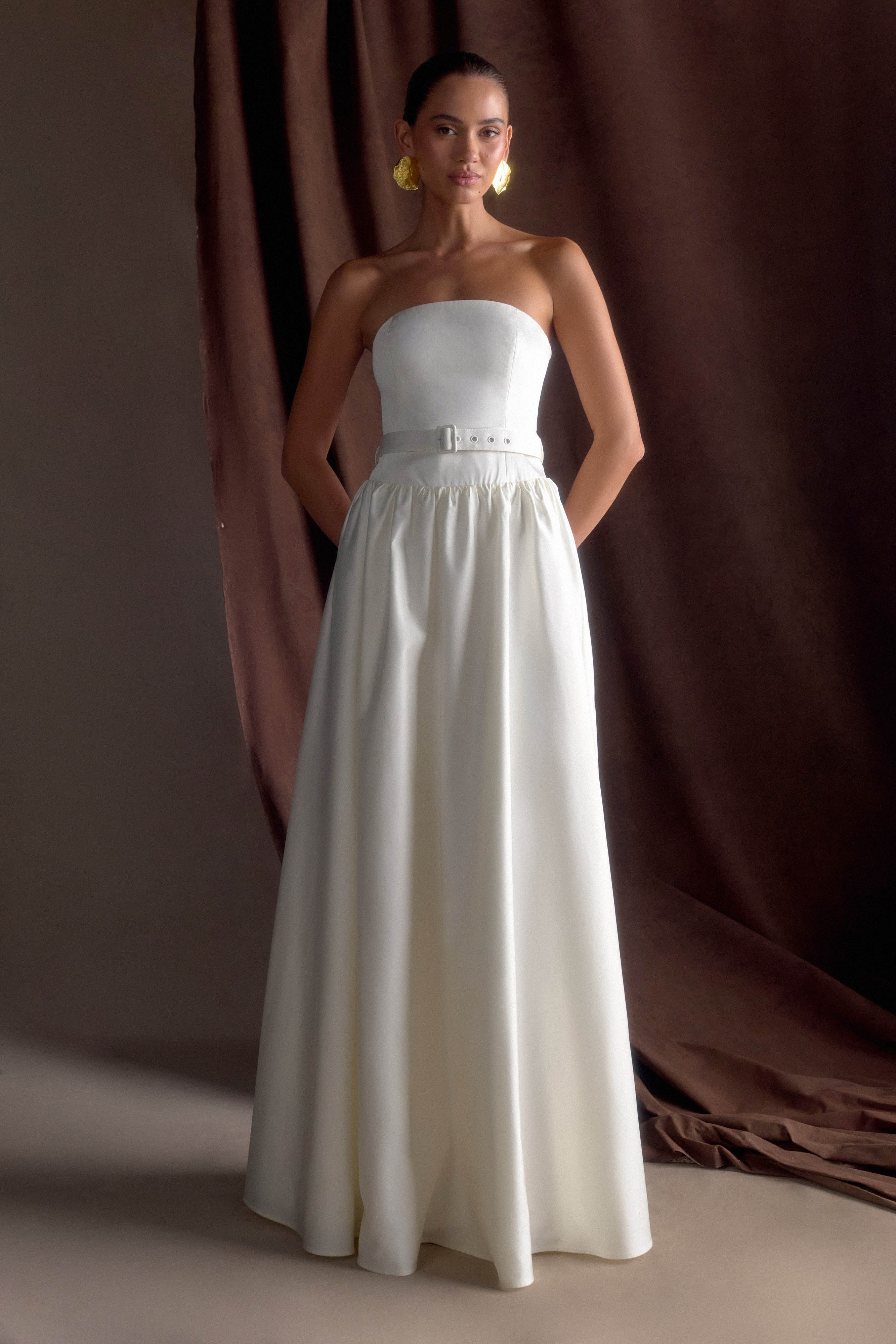 Stylish Wedding Reception Dresses Under $500 – Elegant & Affordable Styles